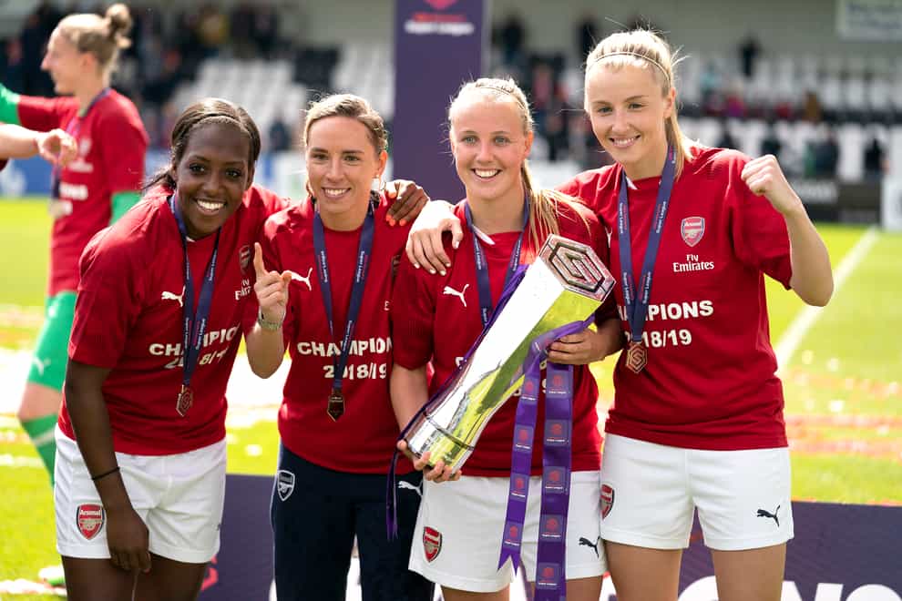 Arsenal celebrate with the FA Women's Super League Trophy (PA Images)