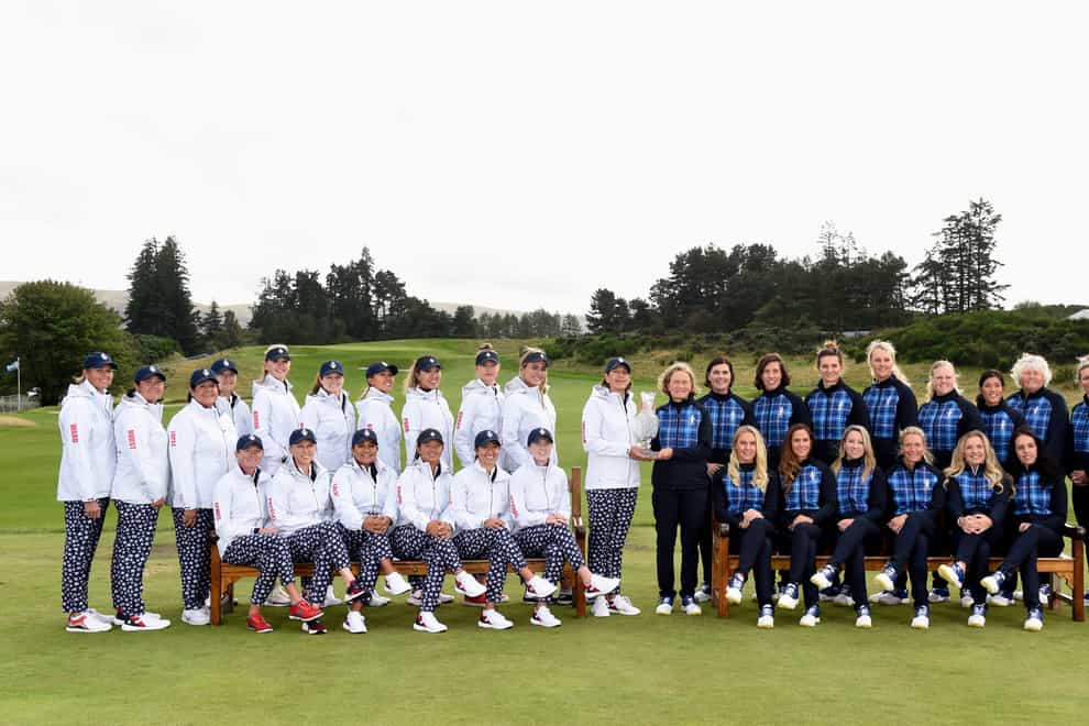 Team USA and team Europe prepare to do battle on the green (PA Images)