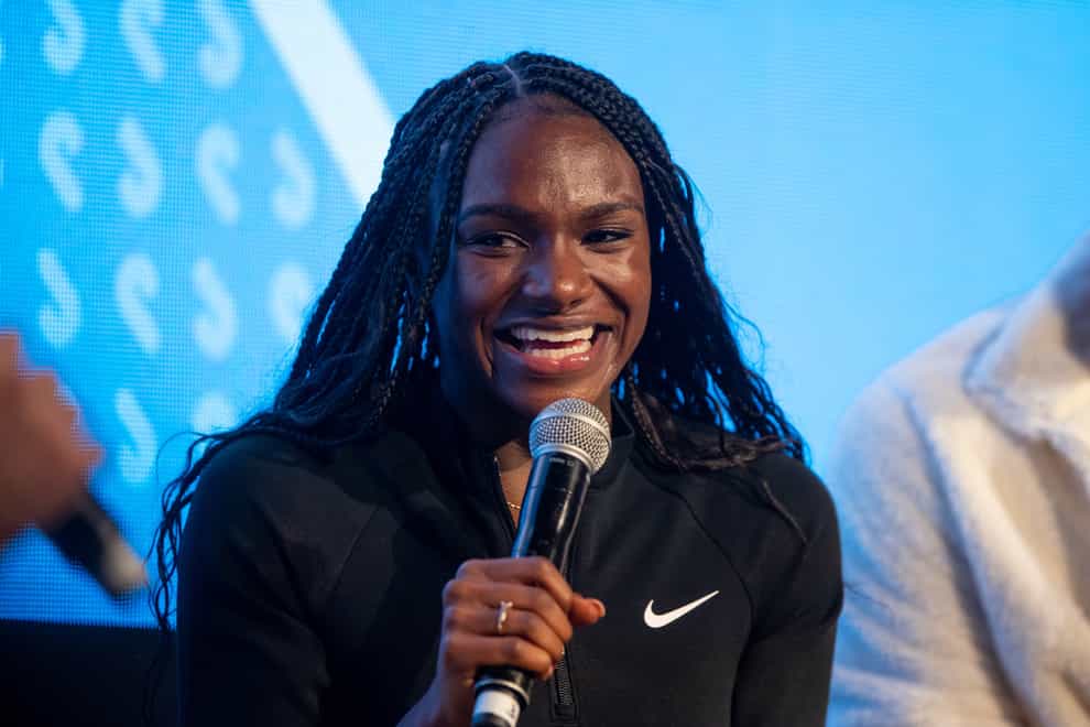 Dina Asher-Smith spoke in front of a large number of Youth Winter Olympic athletes (twitter: OIS_Olympic) @