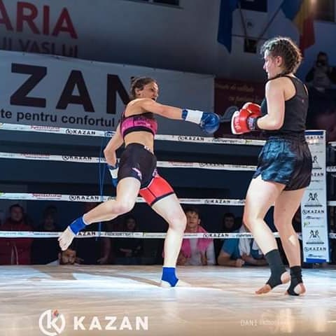 Ana Maria (left) in her more customary fighting arena (Instagram: @annamariapal93)