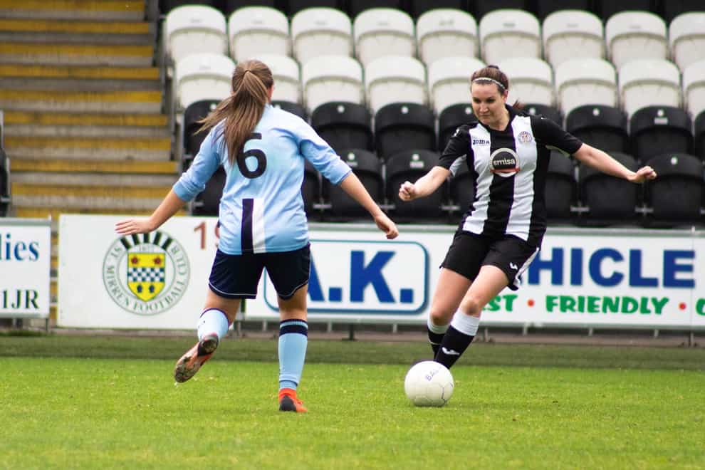 O'Toole dislocated her knee, knocked it back into place and continued the game (Twitter: St Mirren's)