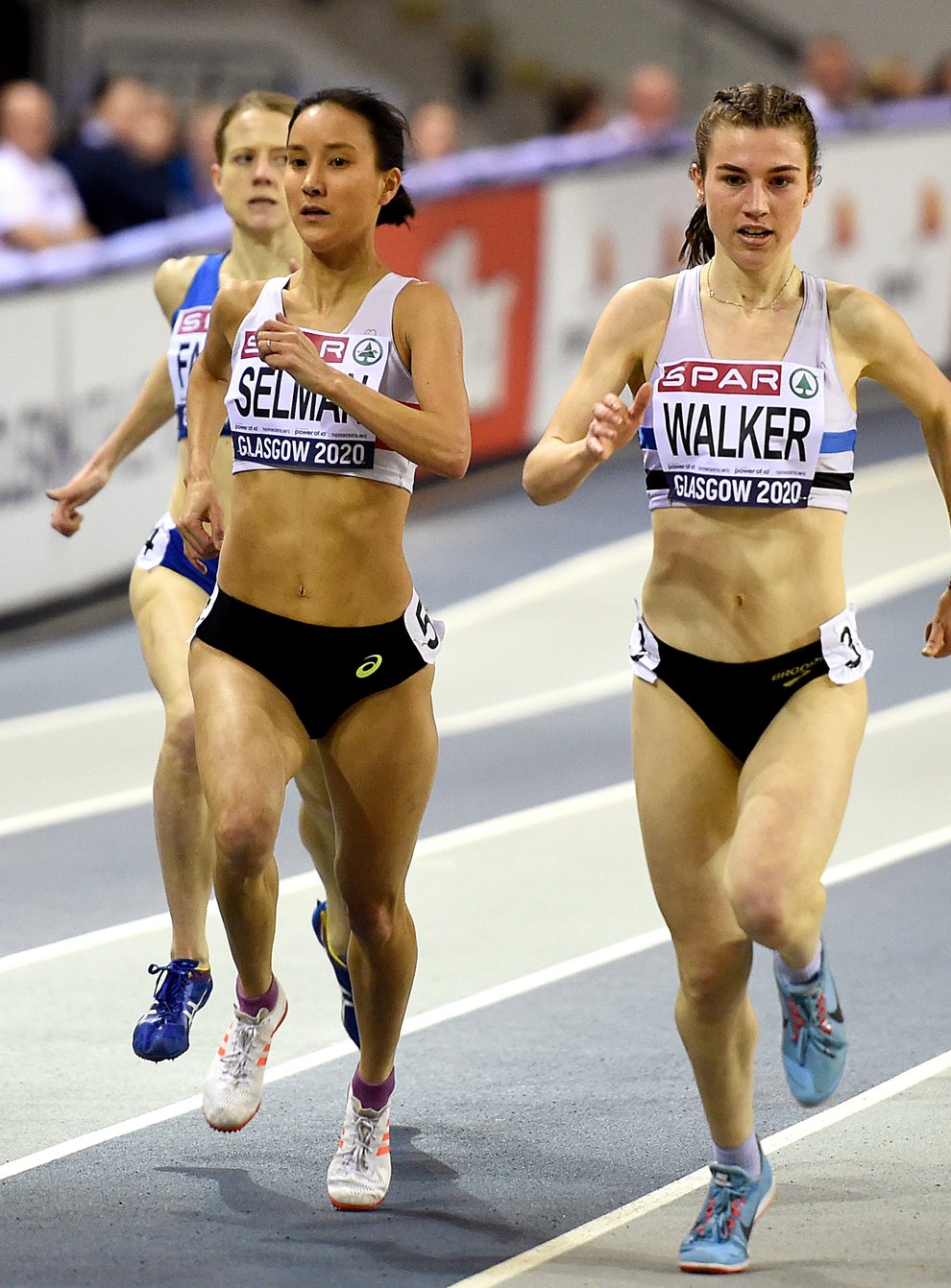 Eloise Walker is enjoying training with superstars Jemma Reekie and Laura Muir (PA Images)