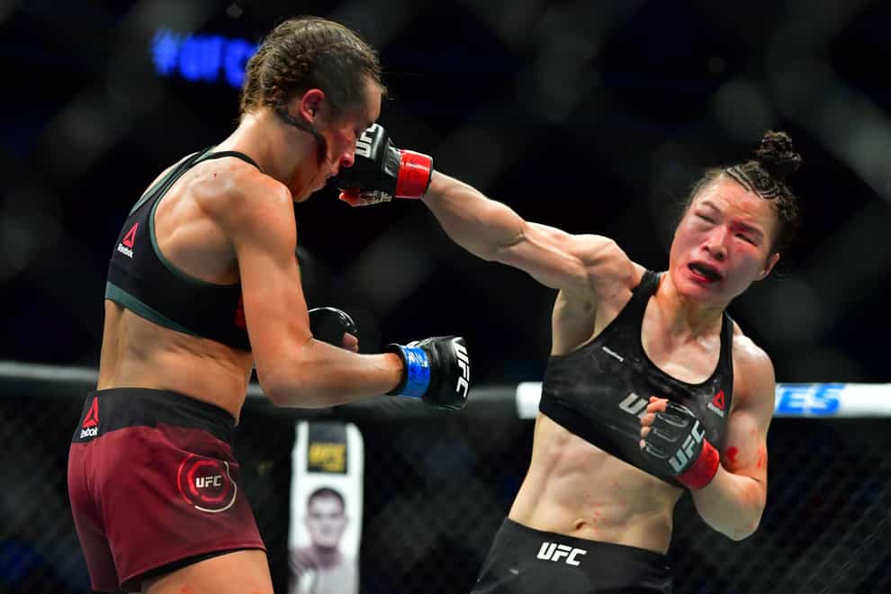 Weili defended her title against Jedrzejczyk (PA Images)