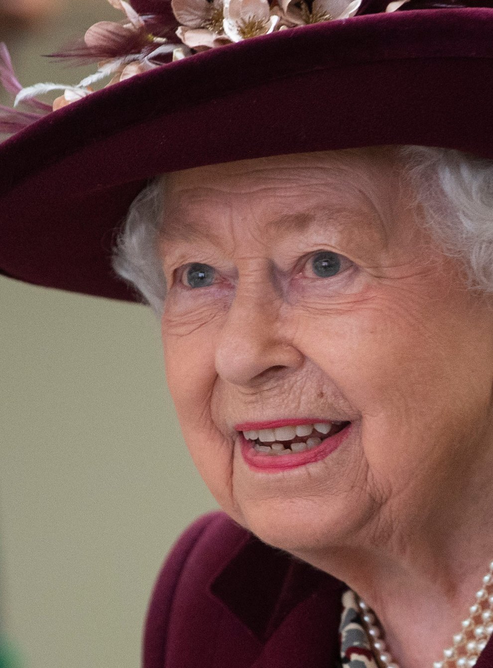 The Queen will make a televised address to the nation regarding the coronavirus outbreak at 8pm this evening (PA Images)