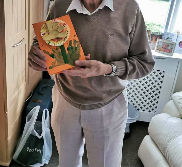 94 year-old Ken was gifted a cushion by 17 year-old Kia Tobin (Facebook: Thistleton Lodge)