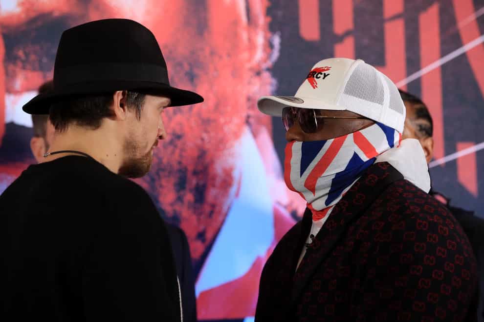 Chisora and Usyk came face-to-face shortly before the coronavirus pandemic shut down boxing in the UK (Twitter: @DerekWarChisora)