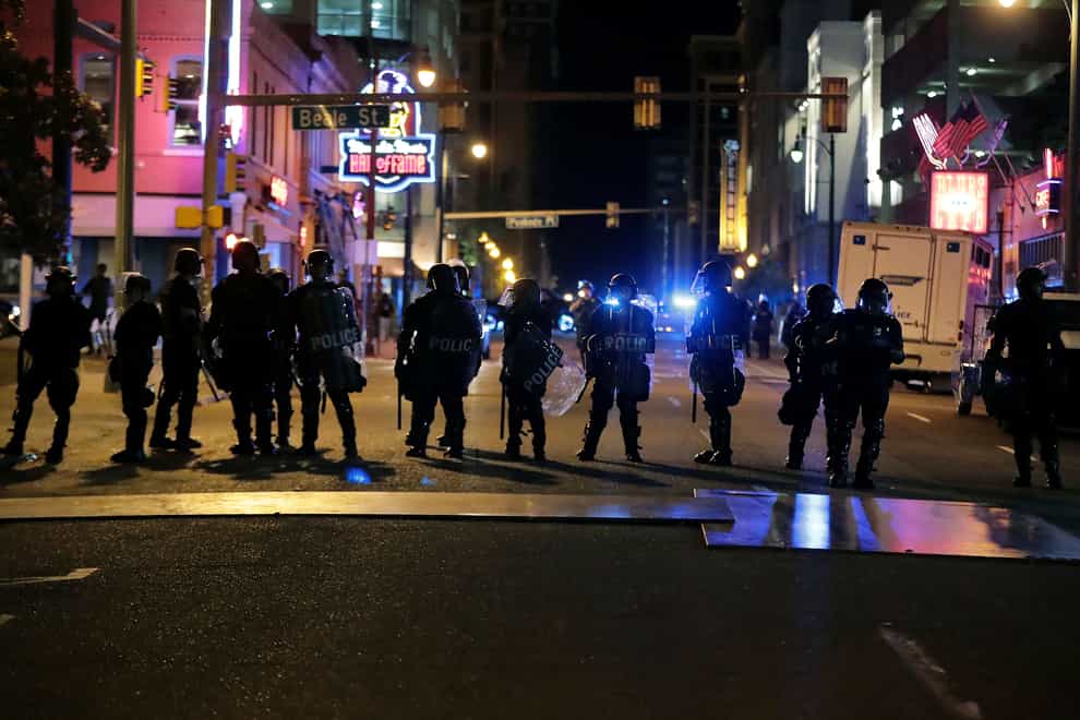 Police stand-off with the last remnants of demonstrators in Memphis, Tennessee, who are protesting over the death of George Floyd