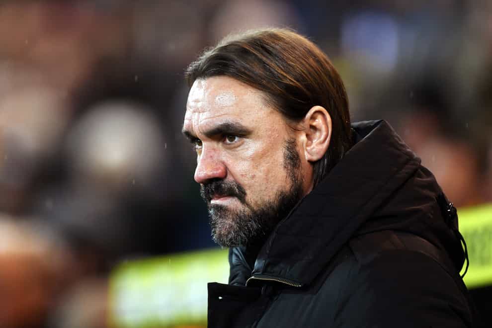 Norwich manager Daniel Farke believes his side can use the hot temperatures expected to their advantage against Everton on Wednesday