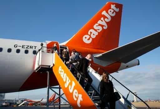 5000 jobs go as easyJet shuts down operations at three UK airports