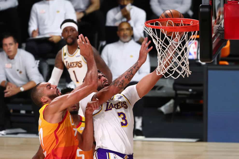 Los Angeles Lakers forward Anthony Davis scored 42 against Uta