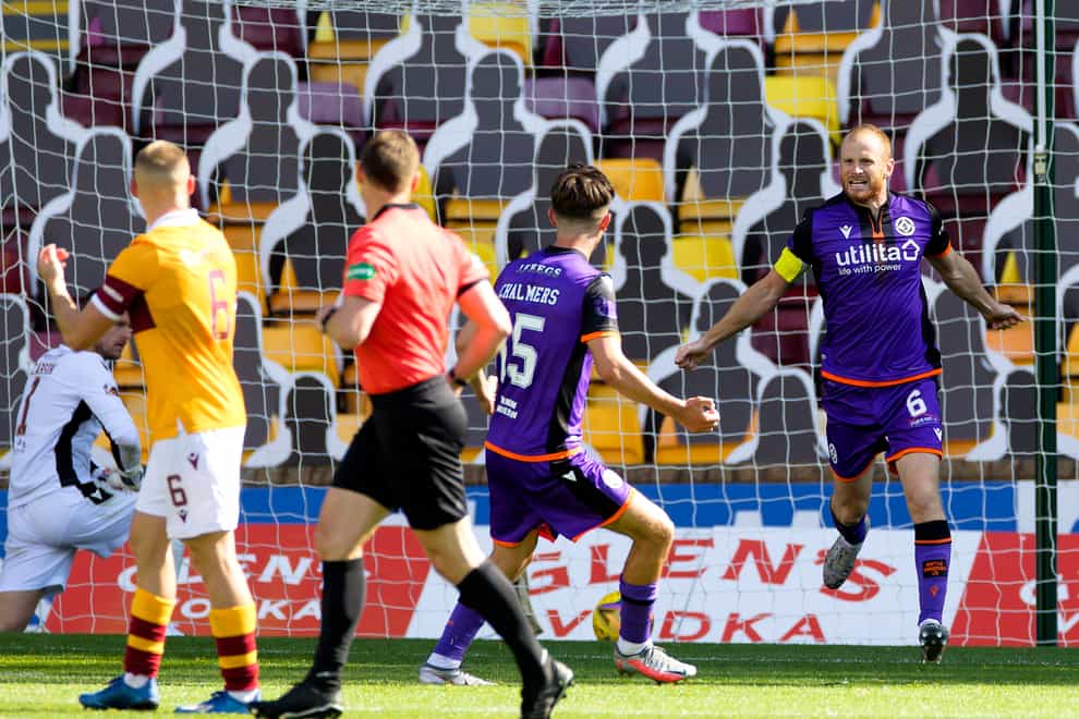 Mark Reynolds, right, scored the only goal of the game for Dundee United (Steve Welsh/PA)