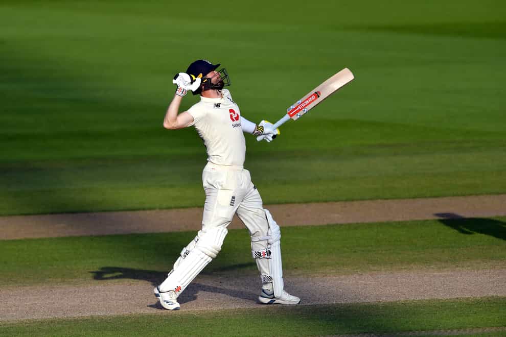 Chris Woakes hit 84 not out as England beat Pakistan