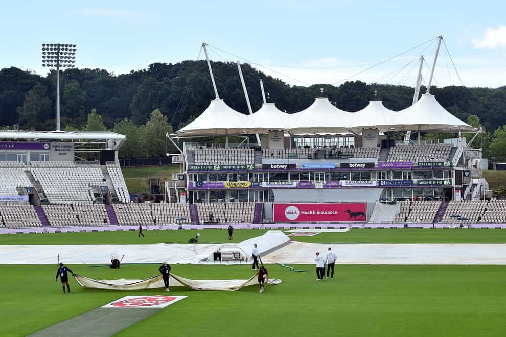 Bad weather meant little play was possible in the second Test between England and Pakistan
