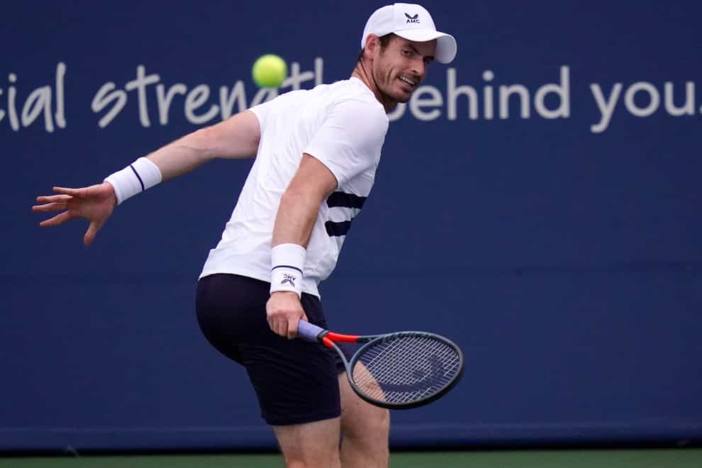 Andy Murray on his way to victory over Alexander Zverev