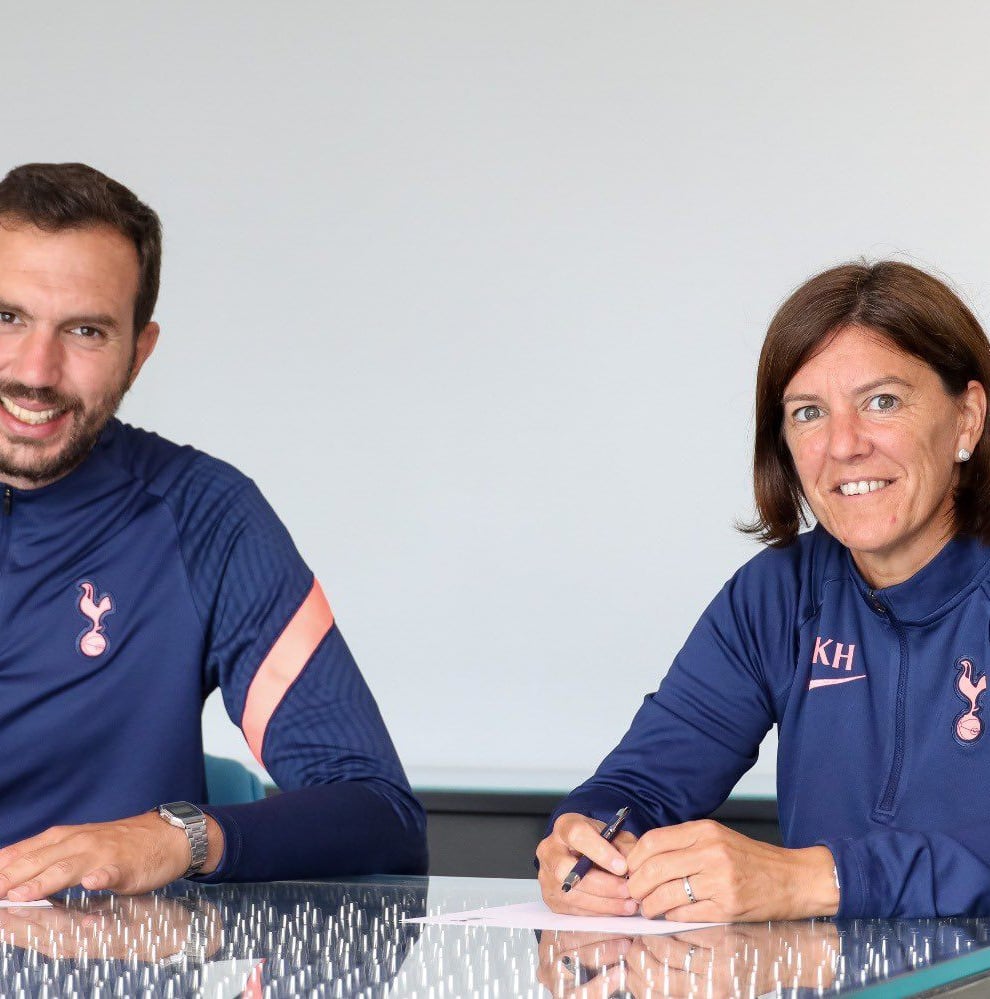 Amoros and Hills will remain at Spurs until 2022