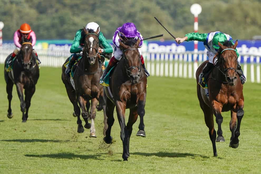 One Master (right) is narrowly beaten by Wichita in the Park Stakes