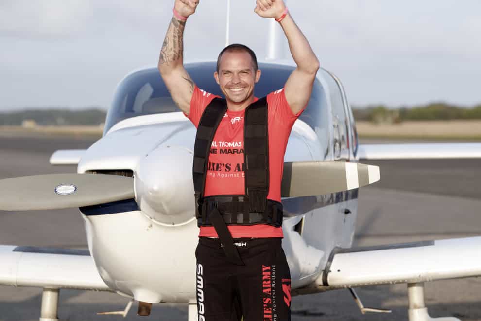 Carl Thomas plane pull marathon attempt