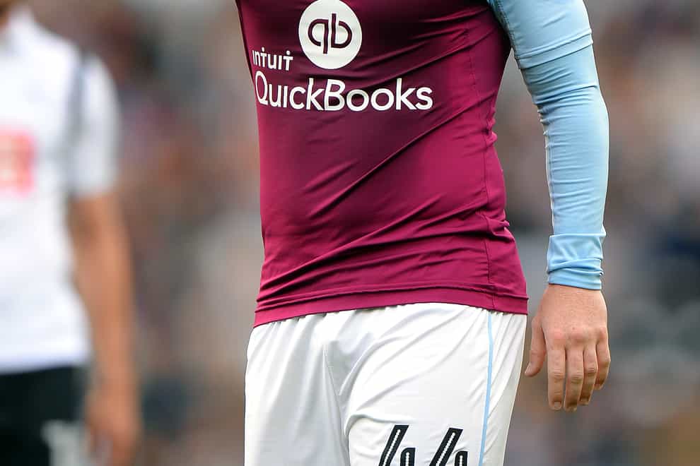 Former Aston Villa striker Ross McCormack has signed for National League Aldershot