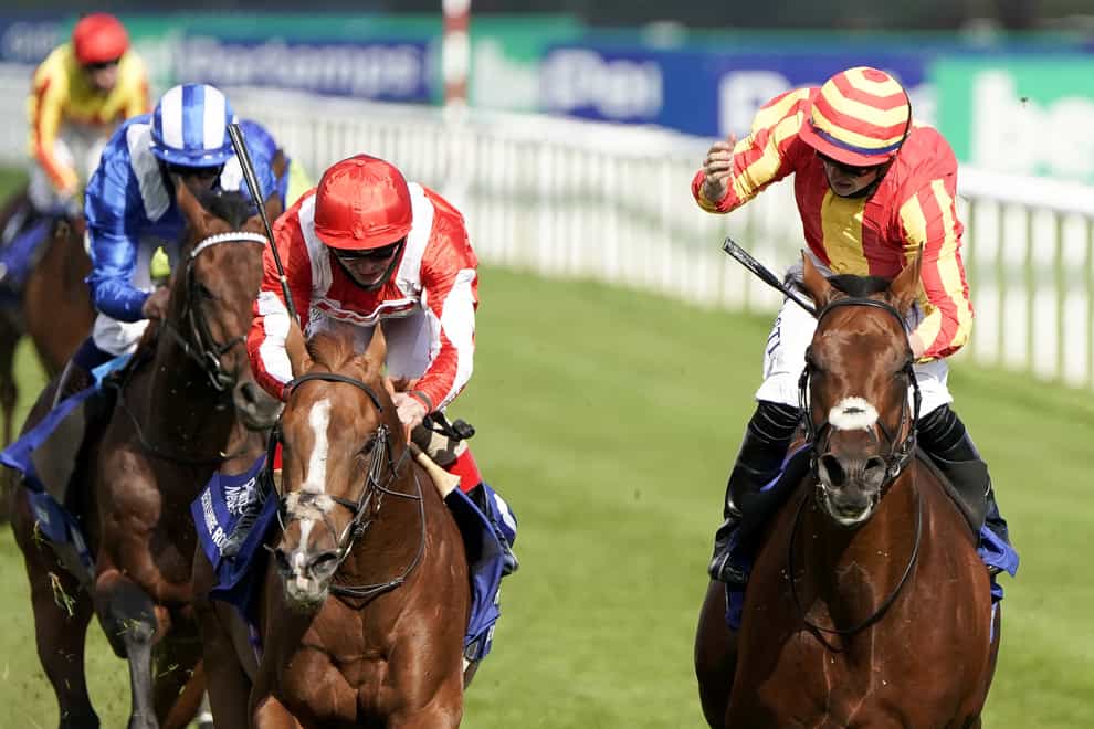 Berkshire Rocco (centre) was narrowly denied by Galileo Chrome in the St Leger