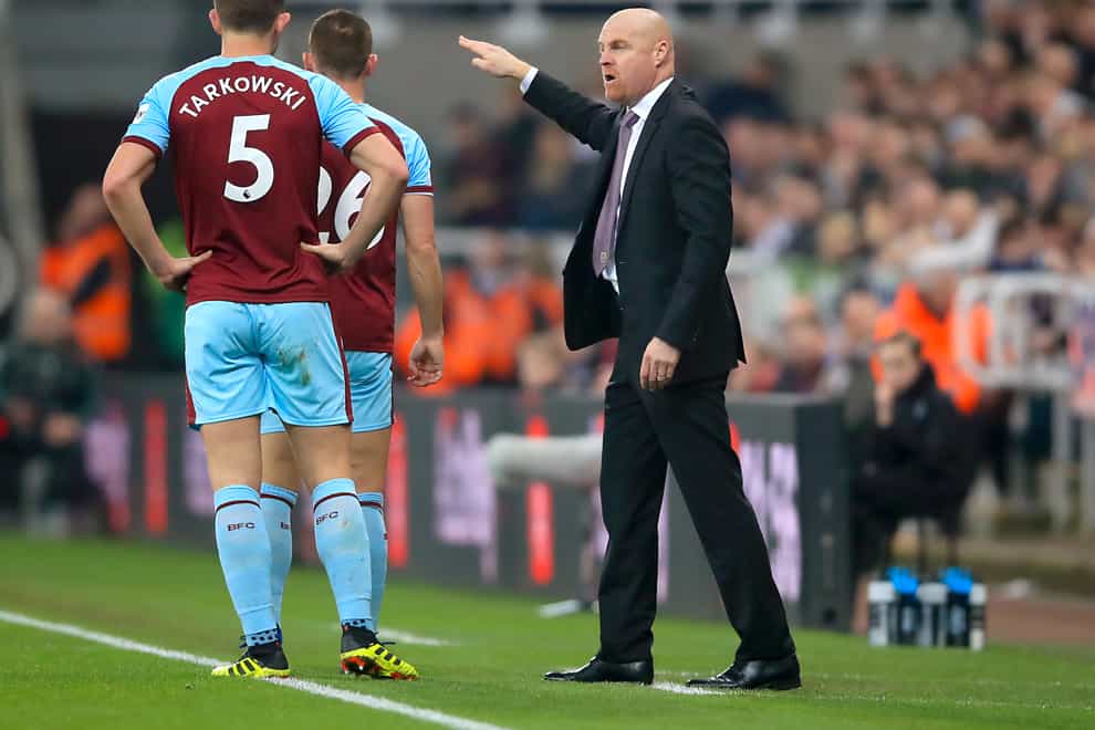 Sean Dyche, right, issues instructions to James Tarkowski