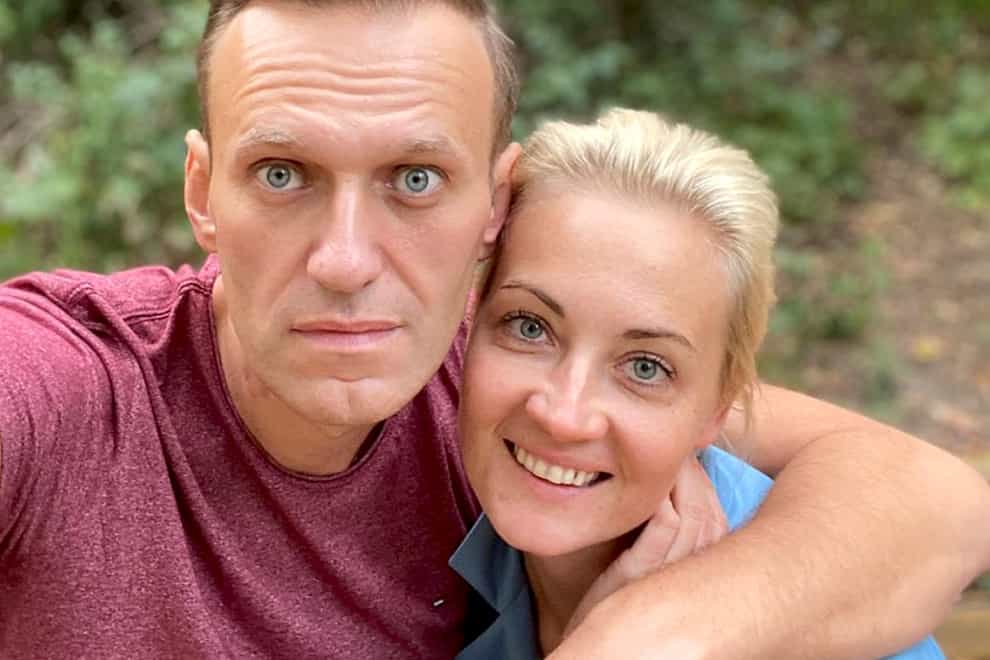 Russian opposition leader Alexei Navalny and his wife Yulia