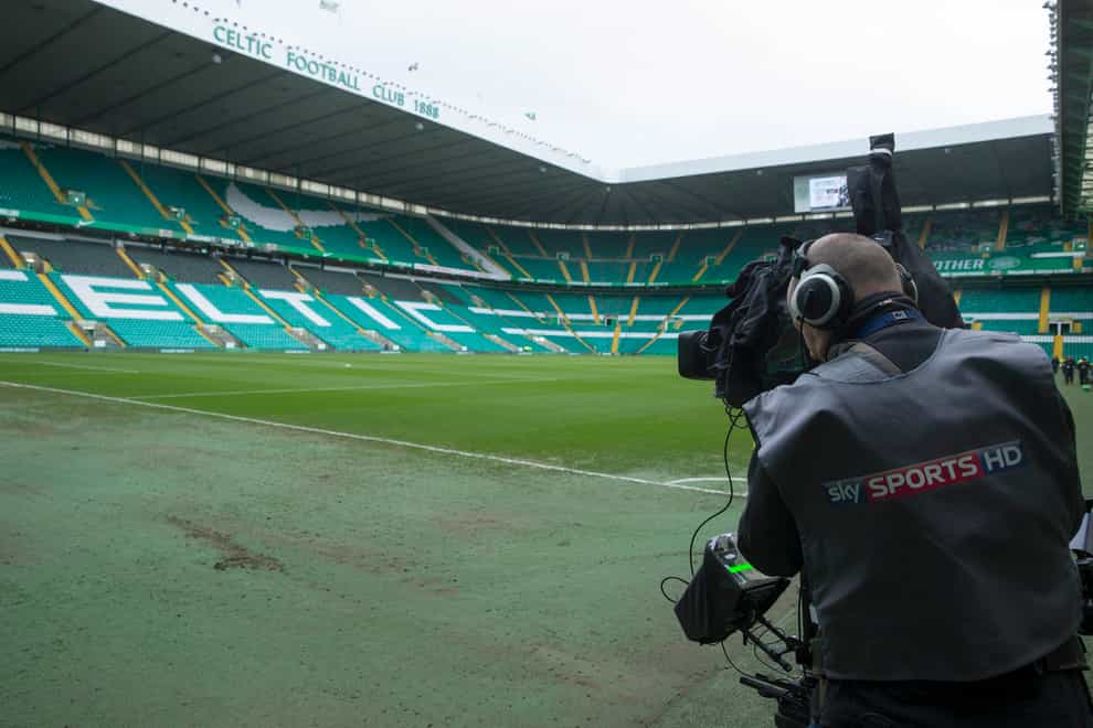 Steven Gerrard believes this weekend's Old Firm game should be screed free of charge