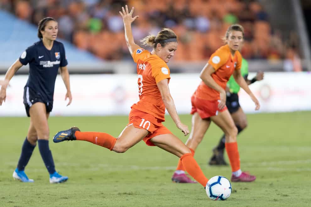 Christine Nairn (centre) to remain at Houston Dash for another year 