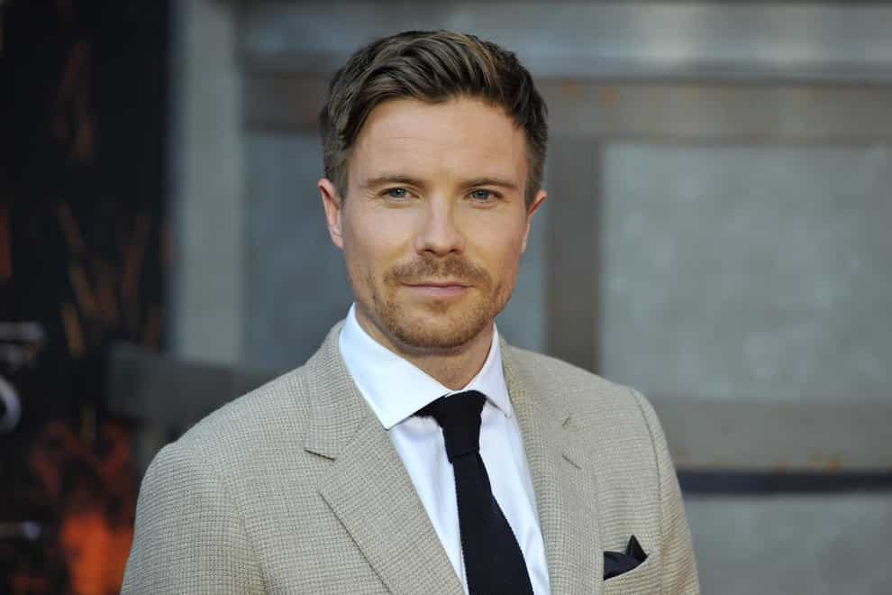 Dempsie has said his age difference with Williams made him feel uncomfortable