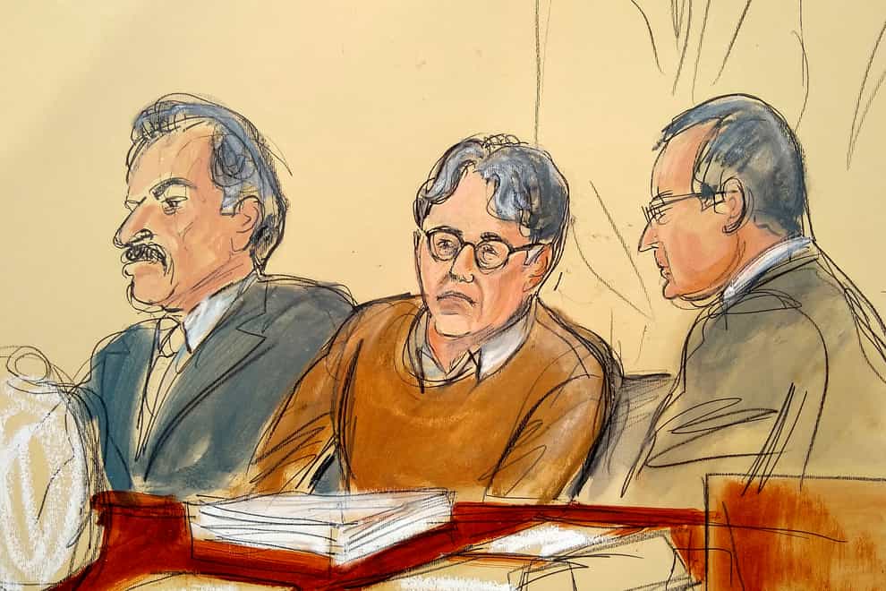 Courtroom drawing of defendant Keith Raniere, centre