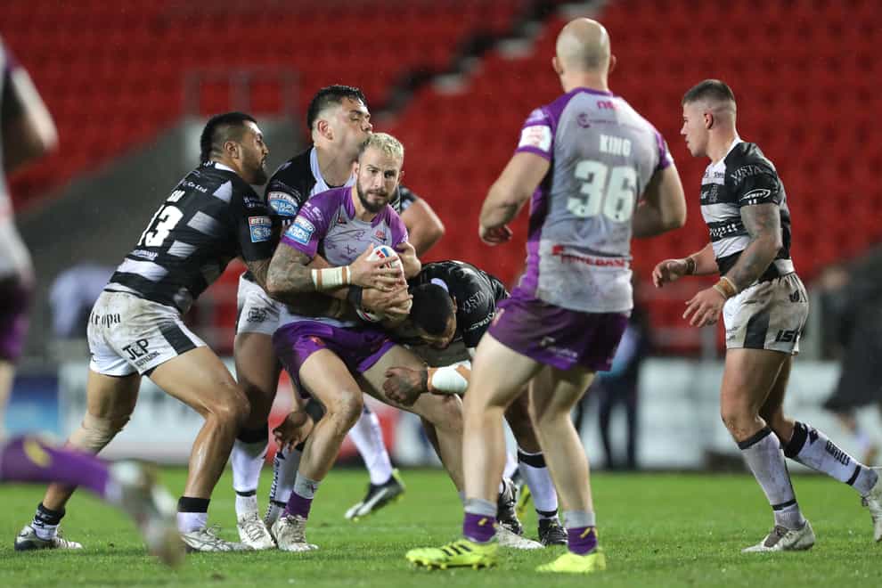 Hull KR have called a halt to their Super League campaign due to a Covid-19 outbreak at the club.