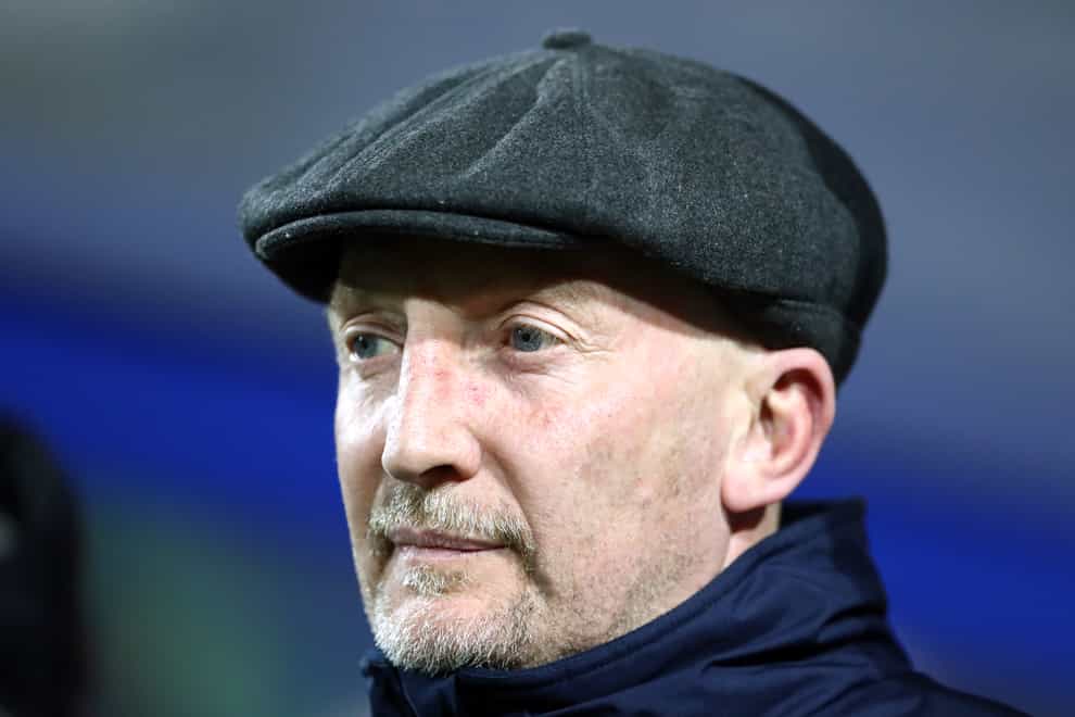 Ian Holloway wants Grimsby to relax