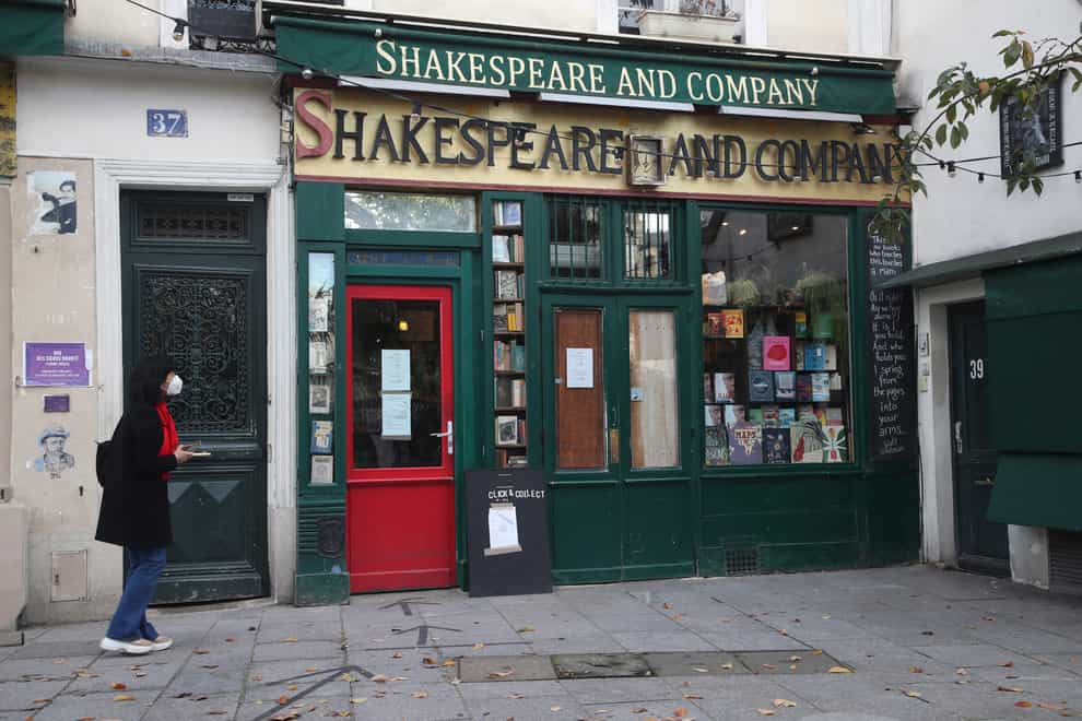 Shakespeare and Co book shop