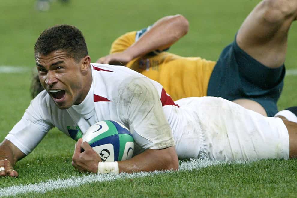 Jason Robinson scoring a try in England's 2003 world cup final win against Australia.