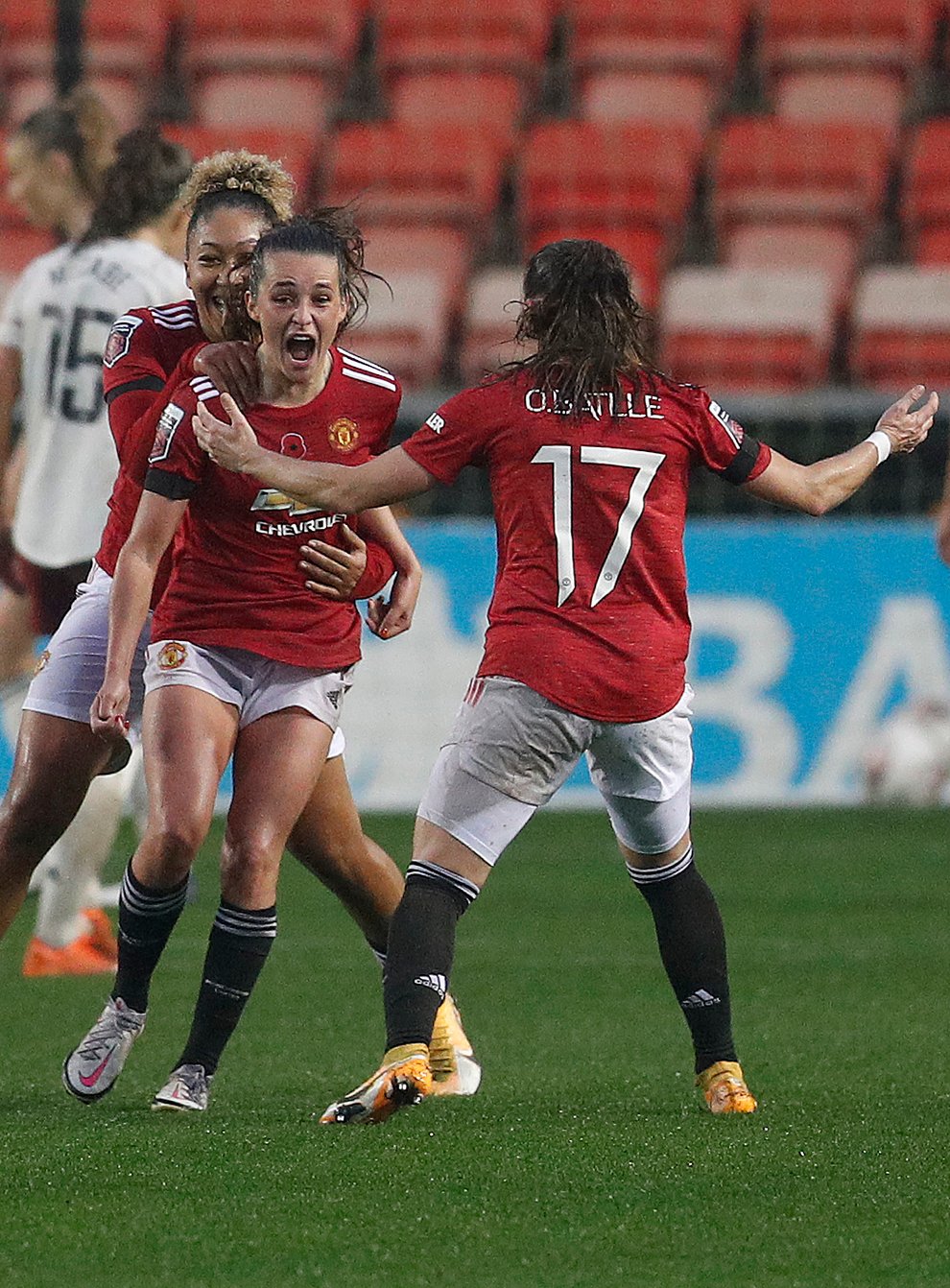 Ella Toone scored the winner for Manchester United as they went top of the WSL on Sunday