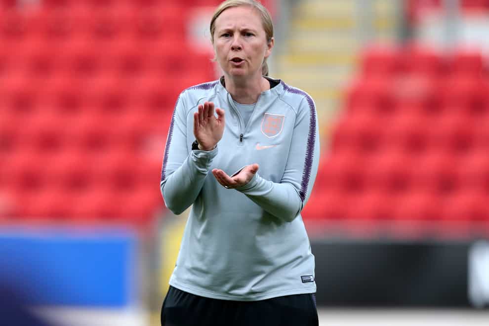 Skinner has left her role as assistant coach of the Lionesses to take the Spurs job