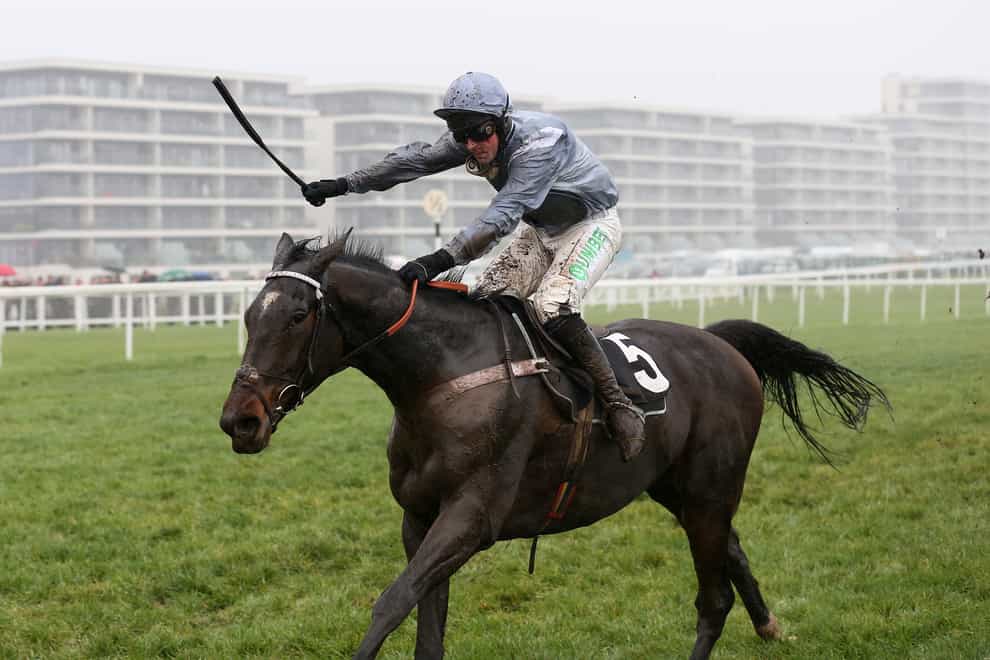 Santini takes on Native River at Aintree