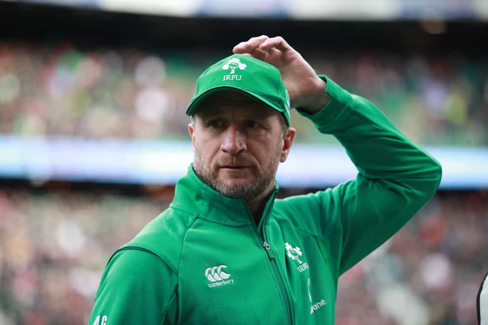 Assistant coach Mike Catt has challenged Ireland's players to produce a performance to remember