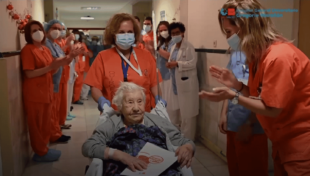 104-year-old woman discharged from hospital in Madrid, Spain after recovering from Covid-19