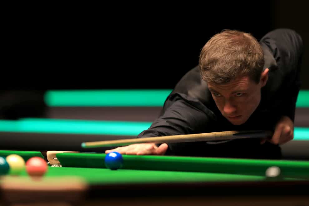 Snooker player Jack Lisowski in action