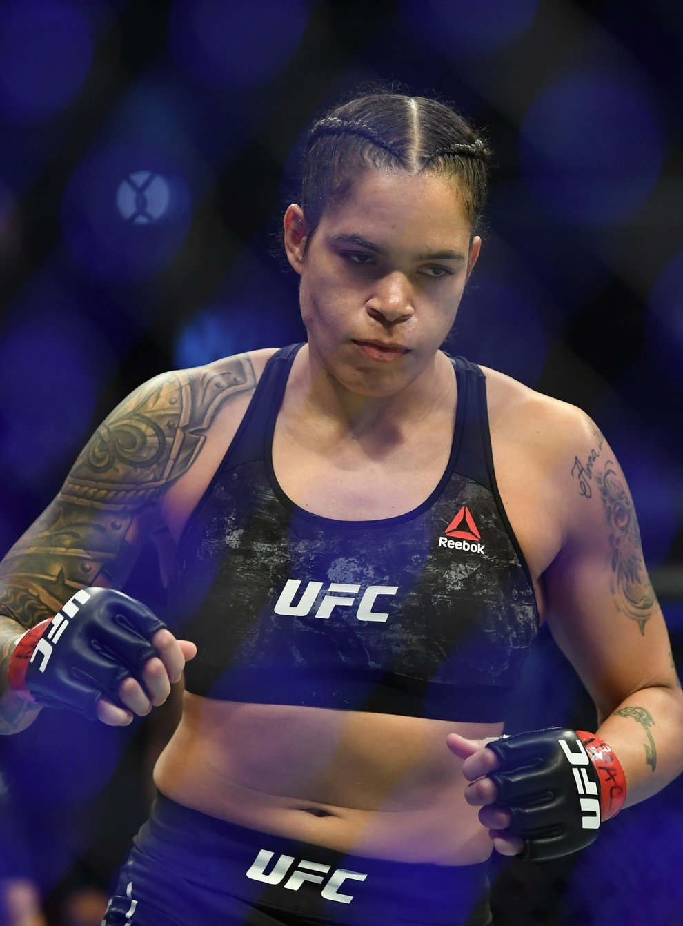 <p>Amanda Nunes looks to defend her featherweight title</p>