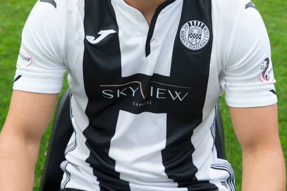 Former St Mirren midfielder Kyle Magennis will face his old side when the Buddies take on Hibernian on Wednesday