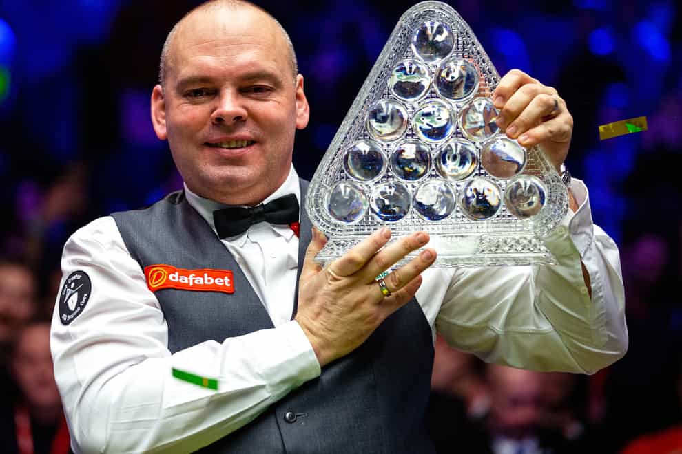 Defending champion Stuart Bingham is into the last eight at the Masters