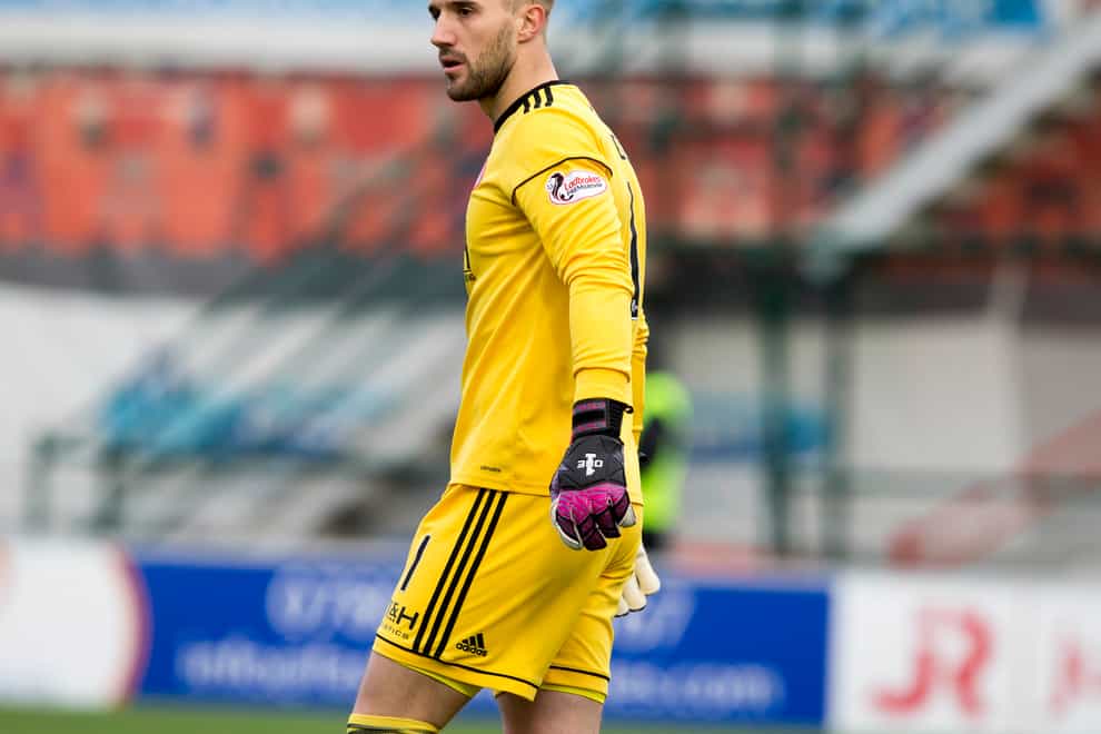 Gary Woods, pictured in Hamilton's kit, has extended his deal at Aberdeen