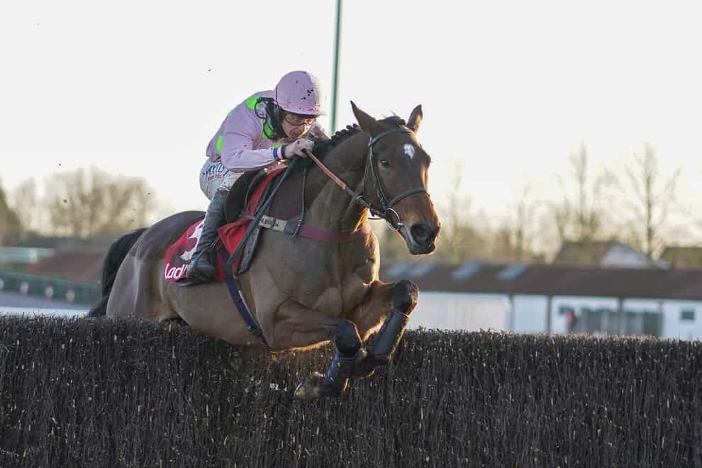 Charlie Deutsch riding Royale Pagaille at Kempton over Christmas