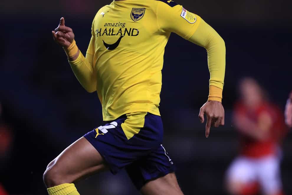 Sean Clare has joined Burton on loan from Oxford.
