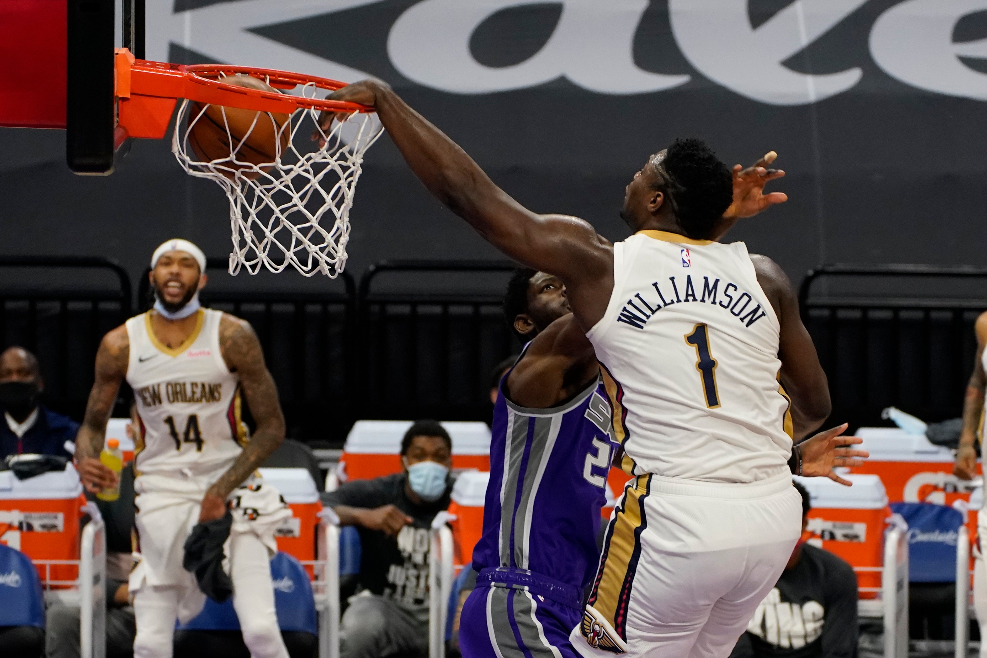 Zion Williamson goes big for New Orleans Pelicans over ...