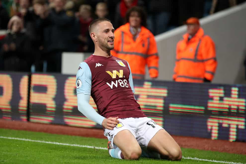 Aston Villa midfielder Conor Hourihane has dropped into the Championship by joining Swansea