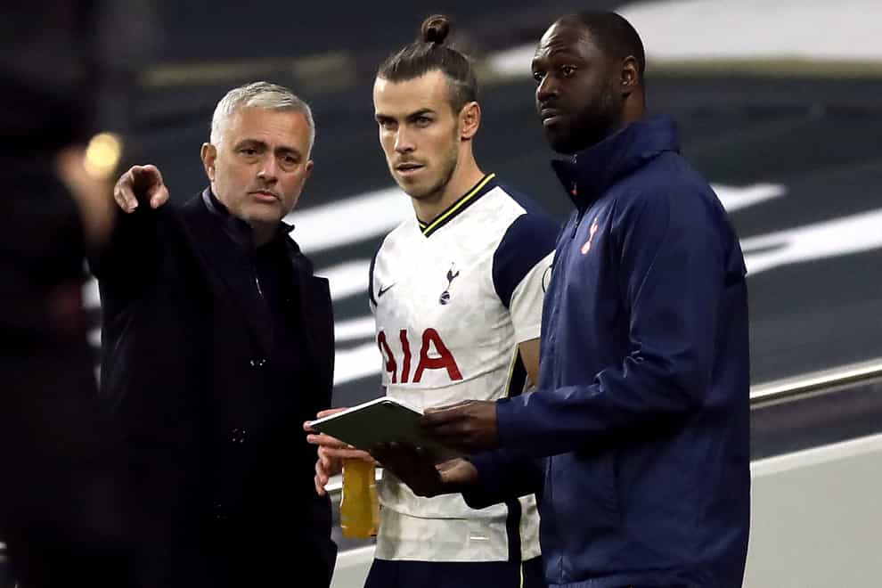 Gareth Bale receives instructions from Jose Mourinho