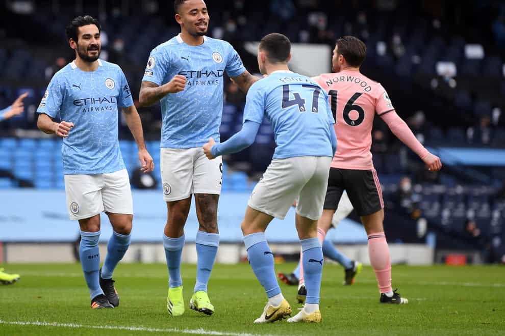 Manchester City won again in the Premier League to end the weekend three points clear