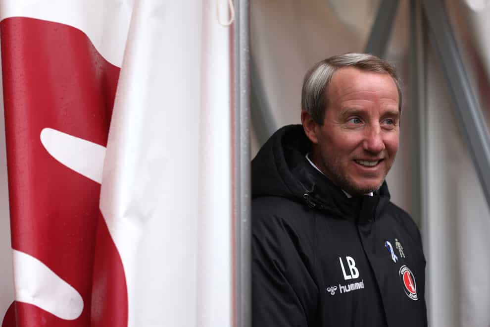 Lee Bowyer in the tunnel